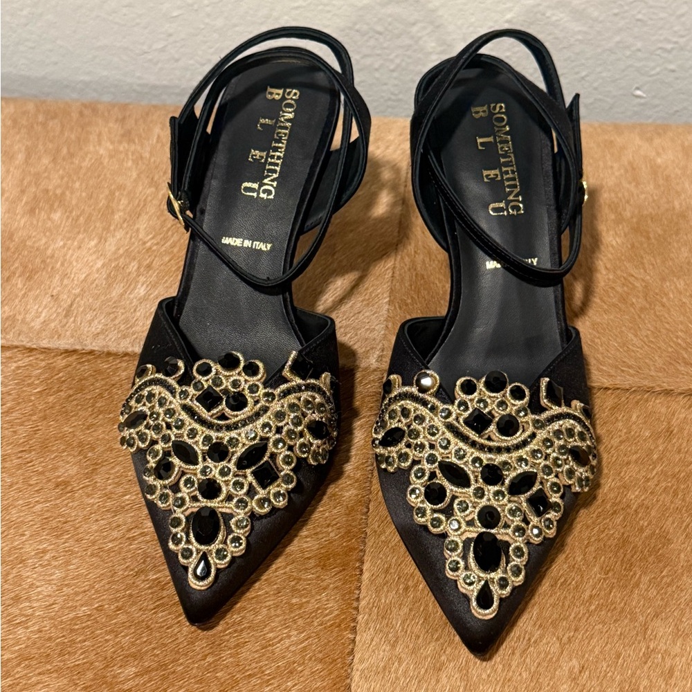 Something Bleu Emmie Glossy